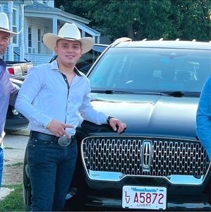 Meet your Posher, Roberto